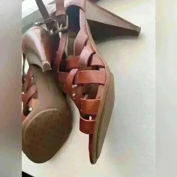 Franco Sarto brown sandals - Picture 5 of 9